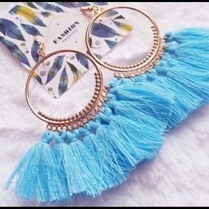 💖GROUP OF 5💖 earrings. All NEW. So cute!